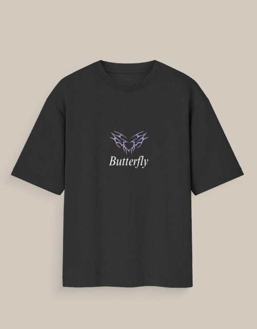 Butterfly Oversized Standard T-Shirt - TRENDIEEZ