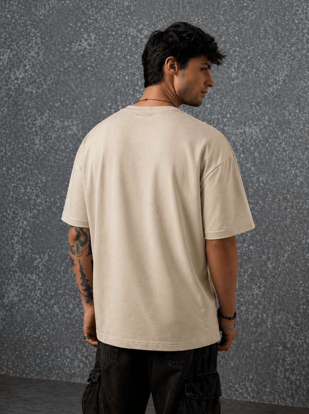 Love Transforms Everything Oversized T-Shirt - Trendieez